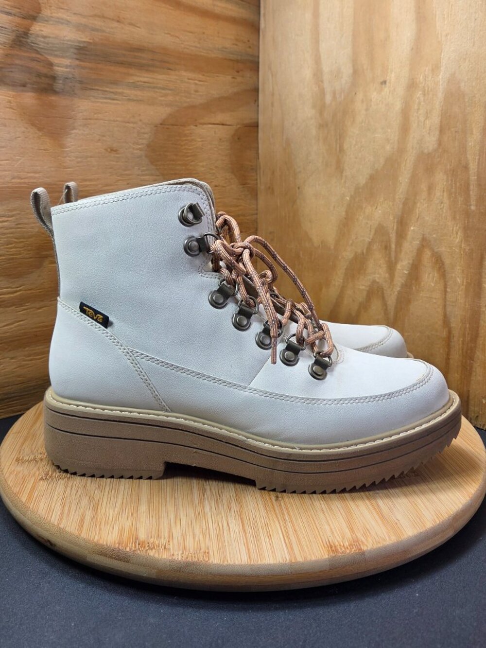 Teva Midform Womens White Lace Up Faux Leather Ankle Boots Size 8.5